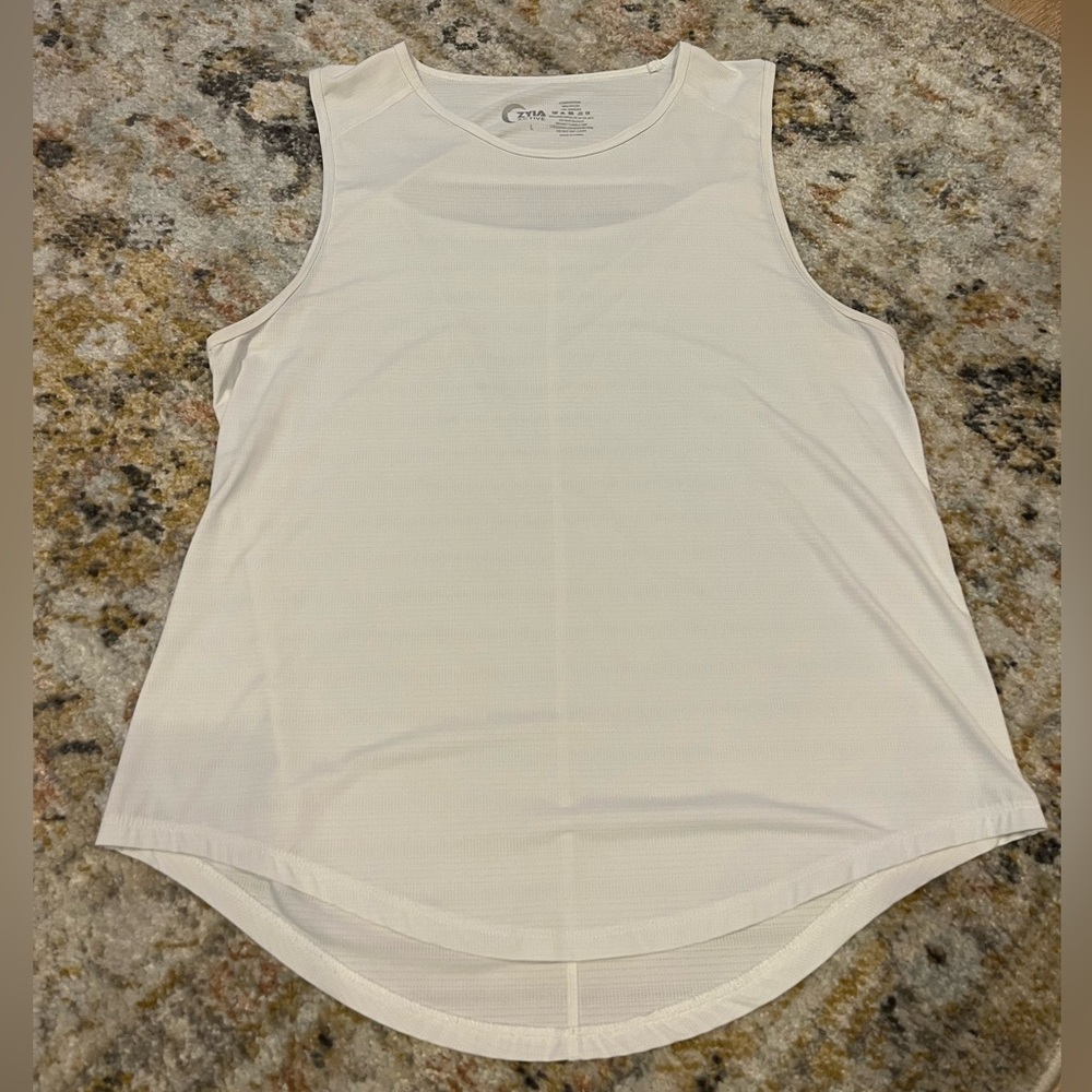 ZYIA White Horizon Muscle Tank size Large